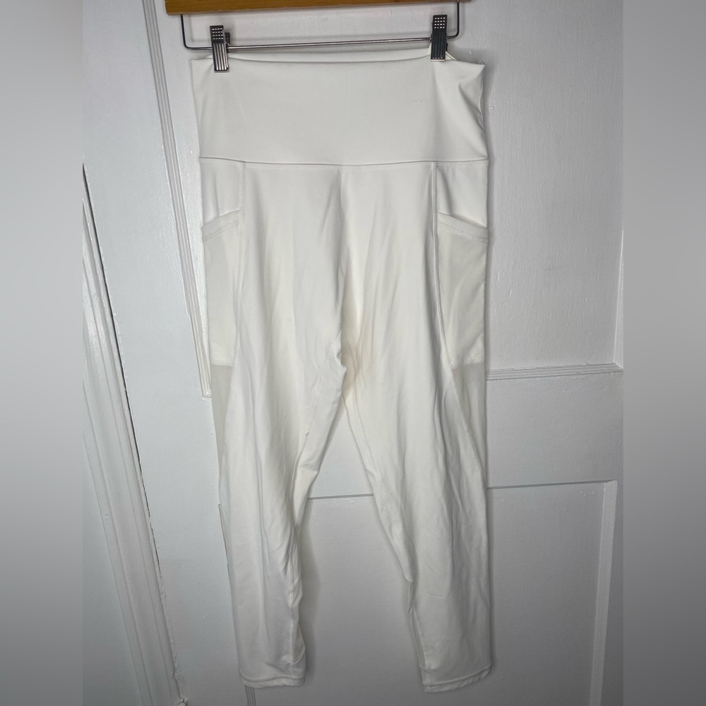 OFFLINE by Aerie NWT Goals High-Waisted Leggings with Mesh Panels.